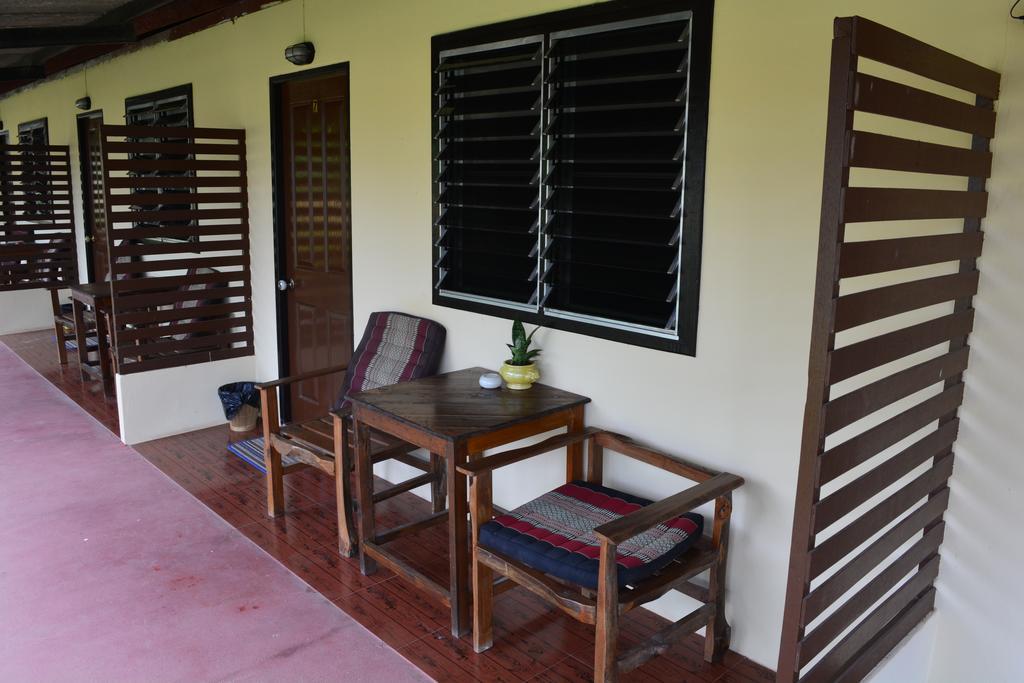 M&M Guesthouse Koh Chang Extérieur photo